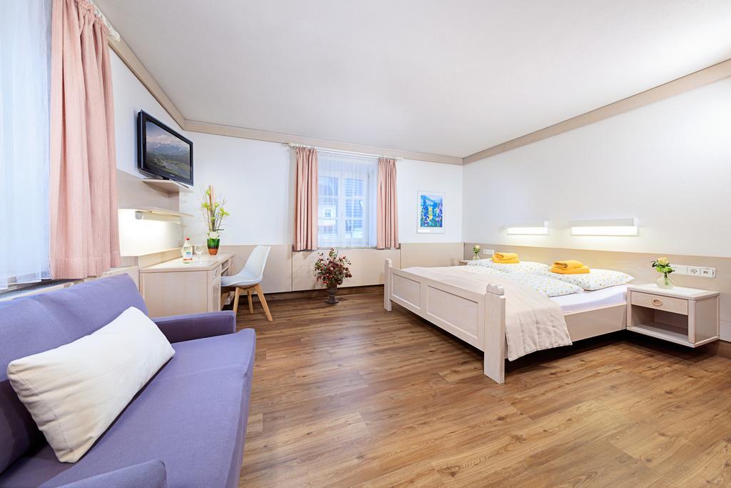 Hotel Garni Zur Laute Mindelheim Zewnętrze zdjęcie